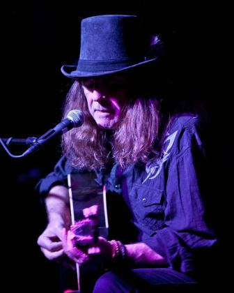 Claude Bourbon - Roots in 't Groen